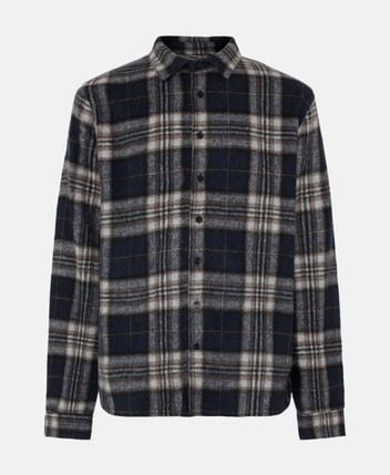 Long-sleeved shirt