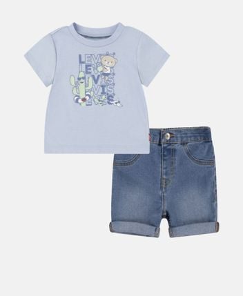 T-shirt and shorts set