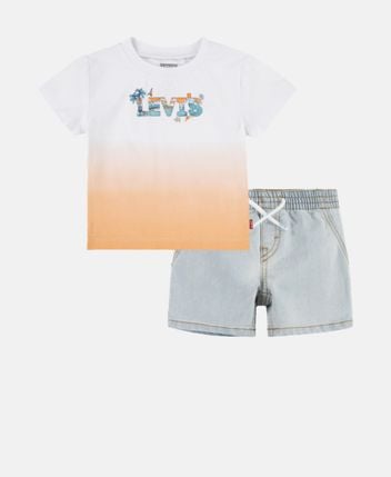 T-shirt and shorts set