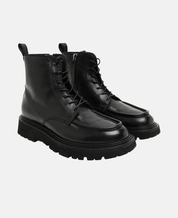 Lace-up boots