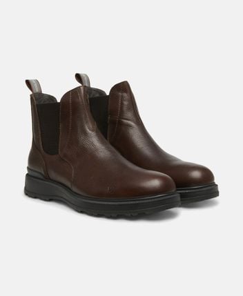 Chelsea boots