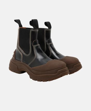 Chelsea boots