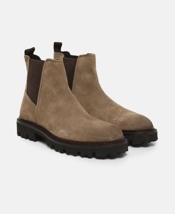 Chelsea boots