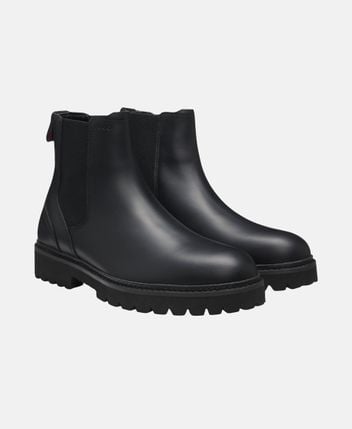 Chelsea boots