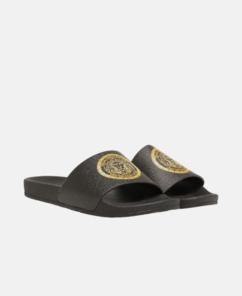 Pool shoes
