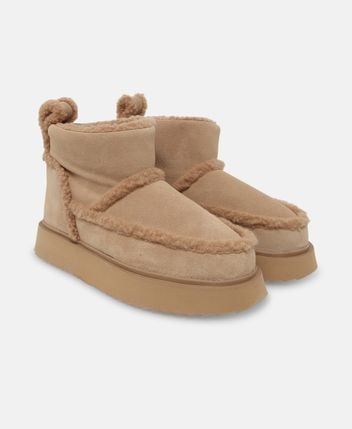 Winter boots