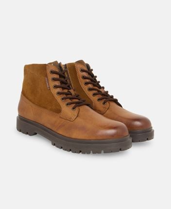 Lace-up ankle boot
