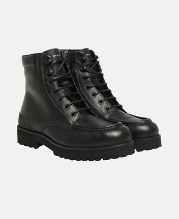 Lace-up ankle boot