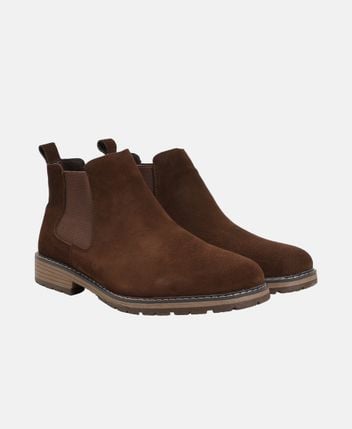 Chelsea boots