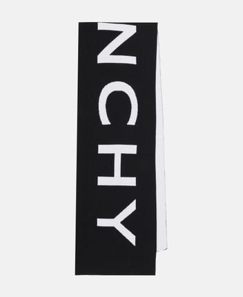 Wool scarf