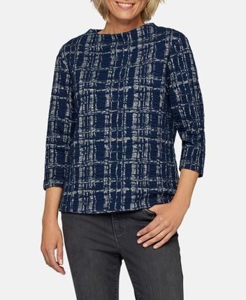 Long-sleeved top