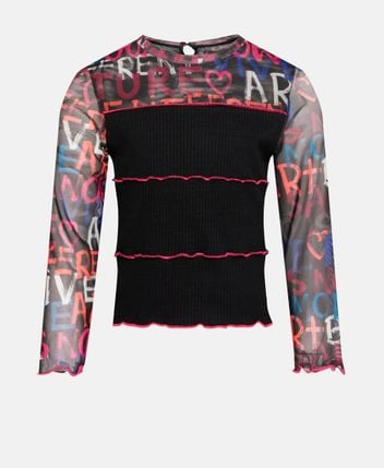 Long-sleeved top