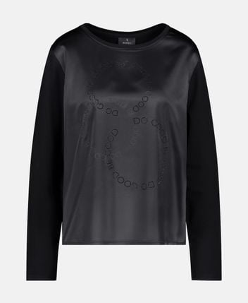 Long-sleeved top