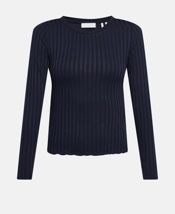 Long-sleeved top