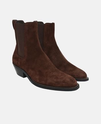 Chelsea boots