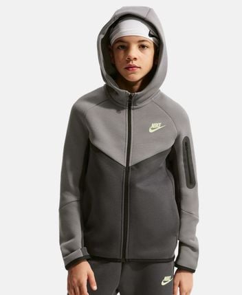 Hooded jacket