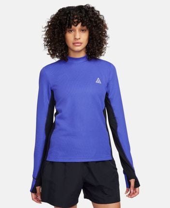 Long-sleeved top
