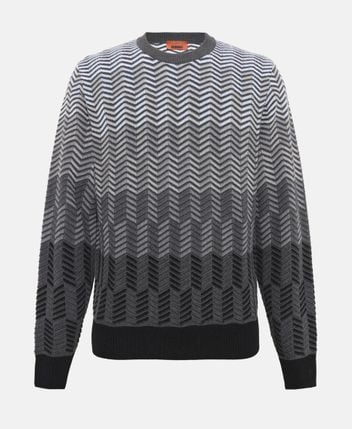 Wool pullover