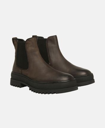 Chelsea boots