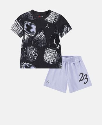T-shirt and shorts set
