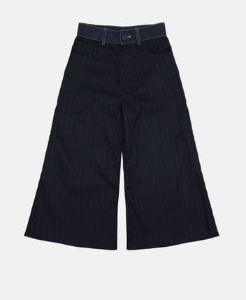 Wide-leg jeans