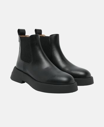Chelsea boots