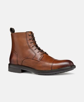 Lace-up ankle boot