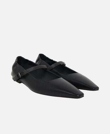 Ballet flats
