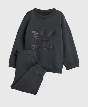 Sweatshirt and trousers set