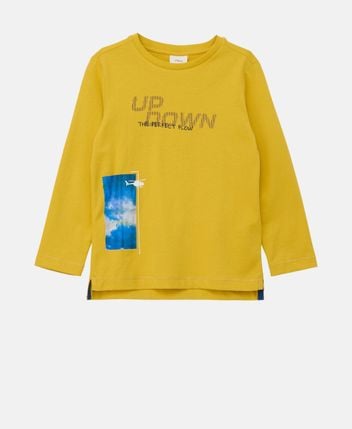 Long-sleeved top