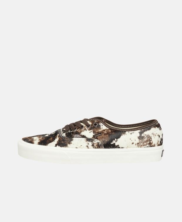 Vans 오센틱 포니 헤어 카우 프린트 스니커즈