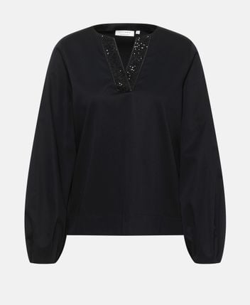 Long-sleeved blouse