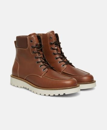 Lace-up boots