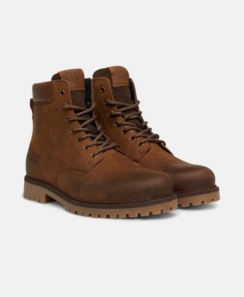 Lace-up ankle boot