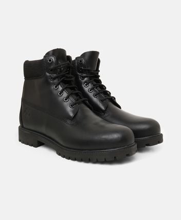 Lace-up ankle boot
