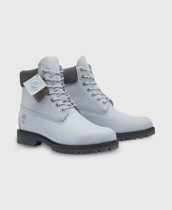 Lace-up ankle boot