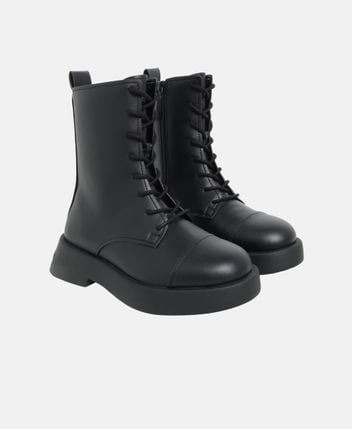 Lace-up boots