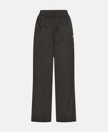 Training pants
