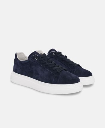 Platform sneakers