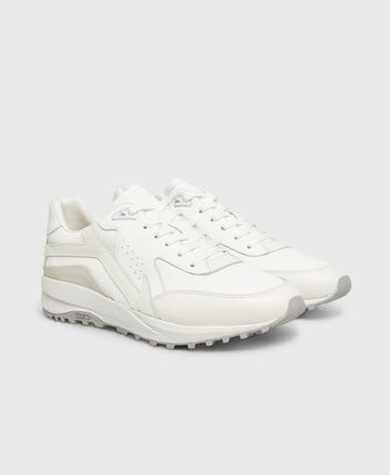 Golf shoes