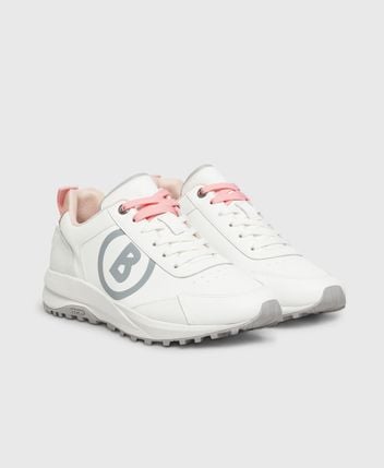 Golf shoes