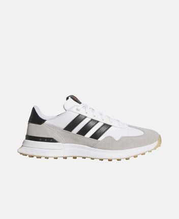 Golf shoes
