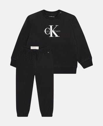 Sweatshirt and trousers set