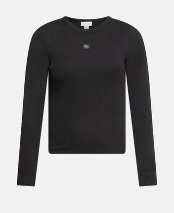 Long-sleeved top