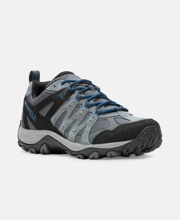 Trekking shoes