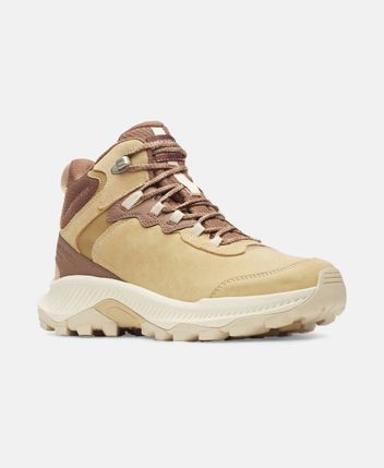 Trekking shoes