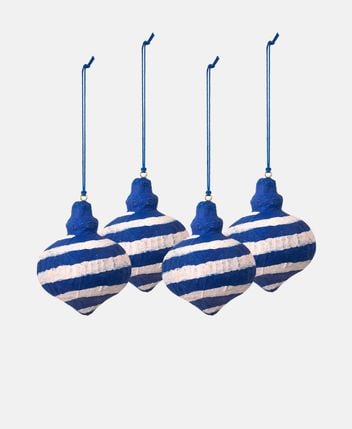 Pendants, set of 4