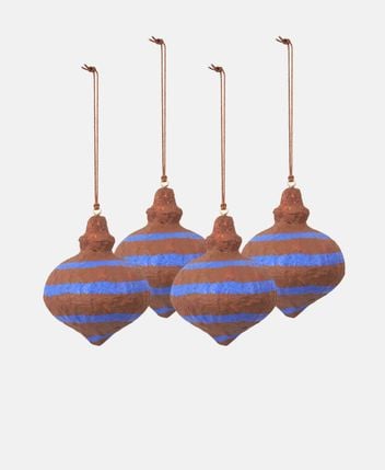 Pendants, set of 4