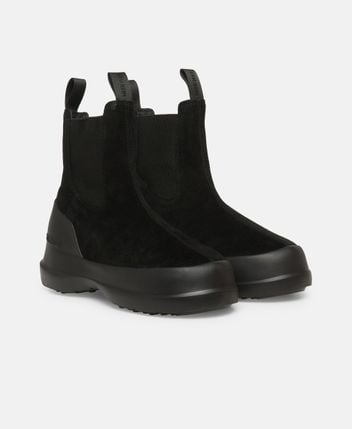 Chelsea boots