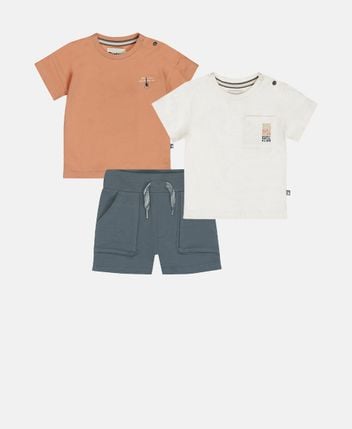 2 t-shirts & shorts set